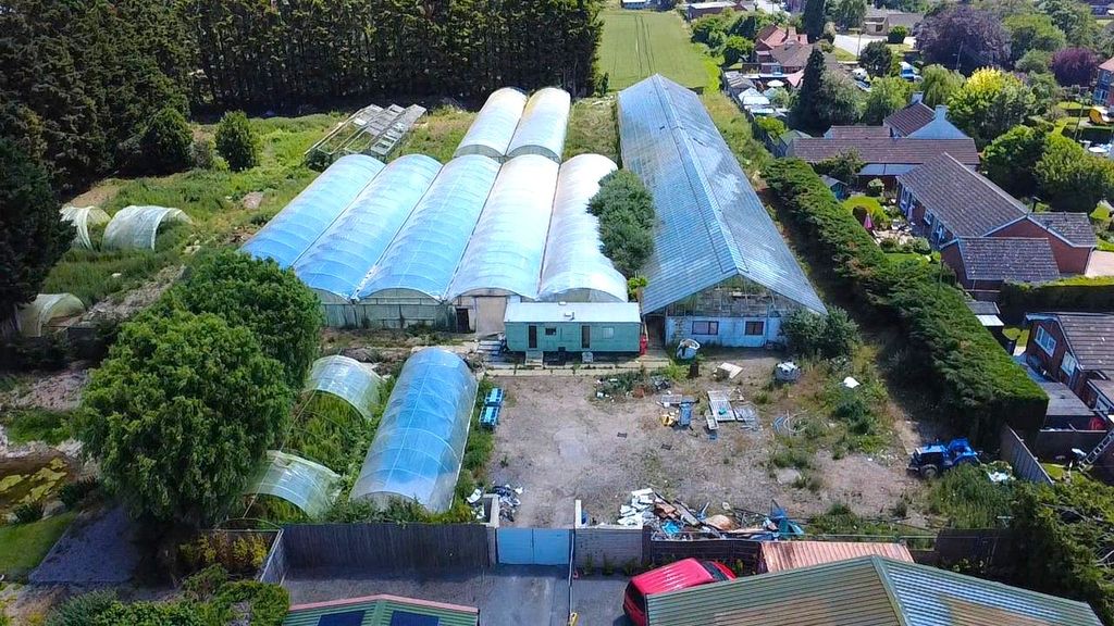 Property photo 3 of 4
