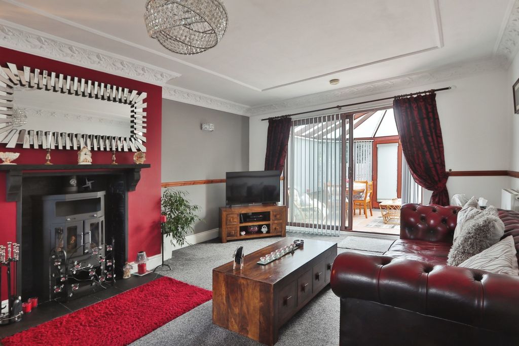 Property photo 3 of 22 2443637