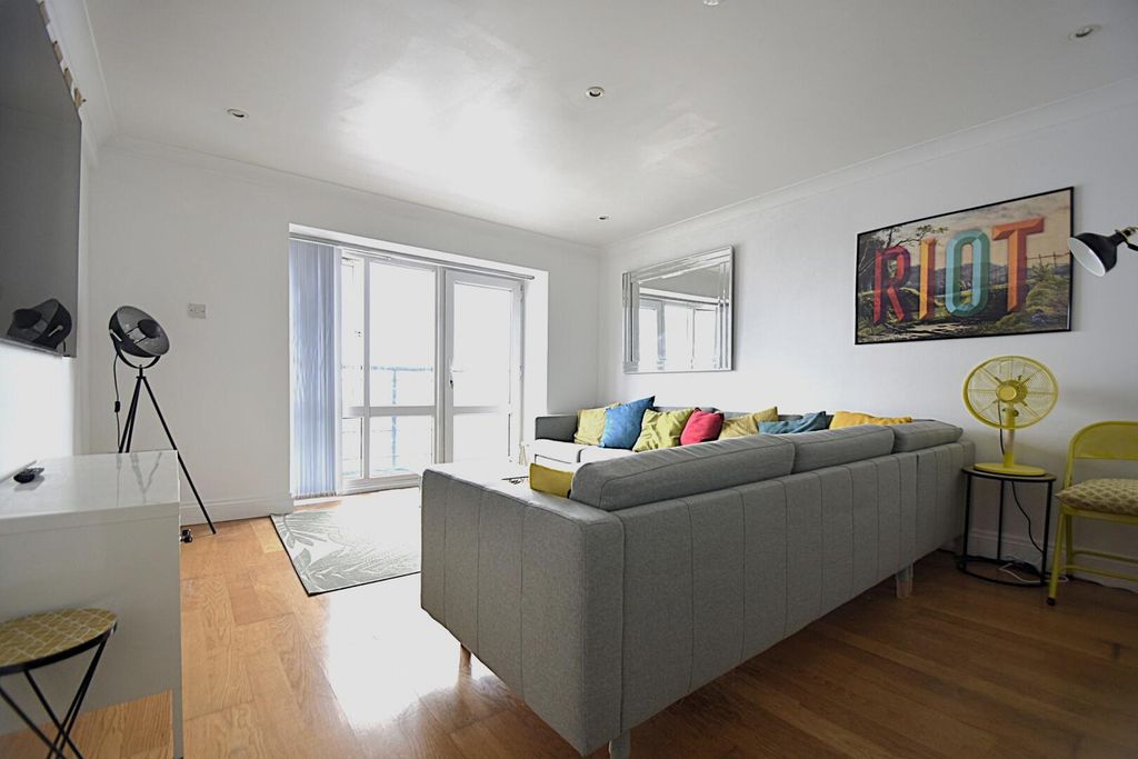 Additional image 4 of 2 bed flat to rentEsplanade, Sandown PO36