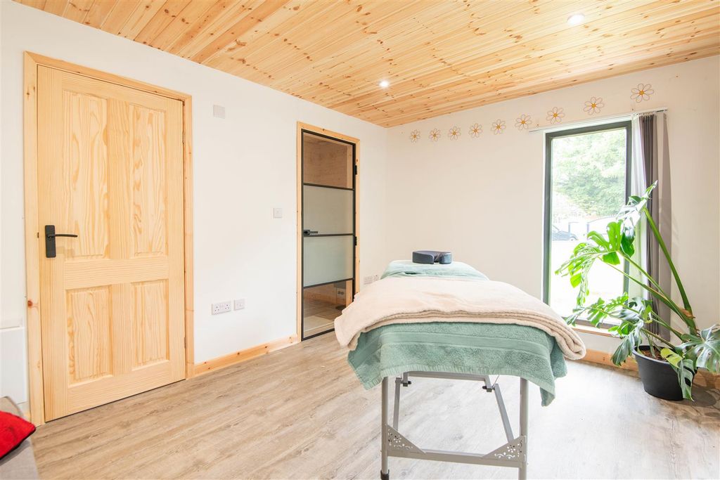 Additional image 30 of 5 bed detached bungalow for saleMill Lane, Farington Moss, Leyland PR26