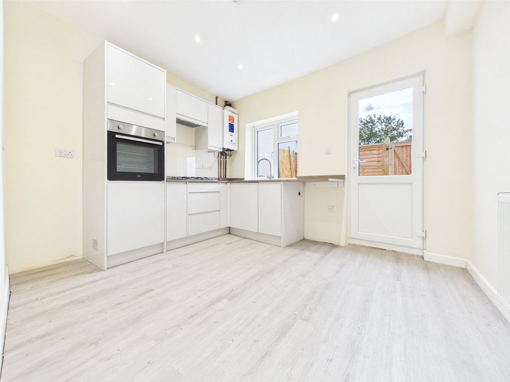 Property photo 2 of 9 Picture No. 04