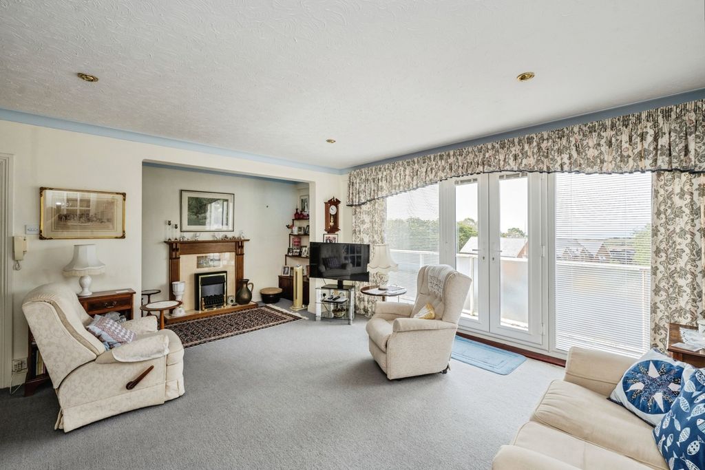 Property photo 1 of 15 Photo