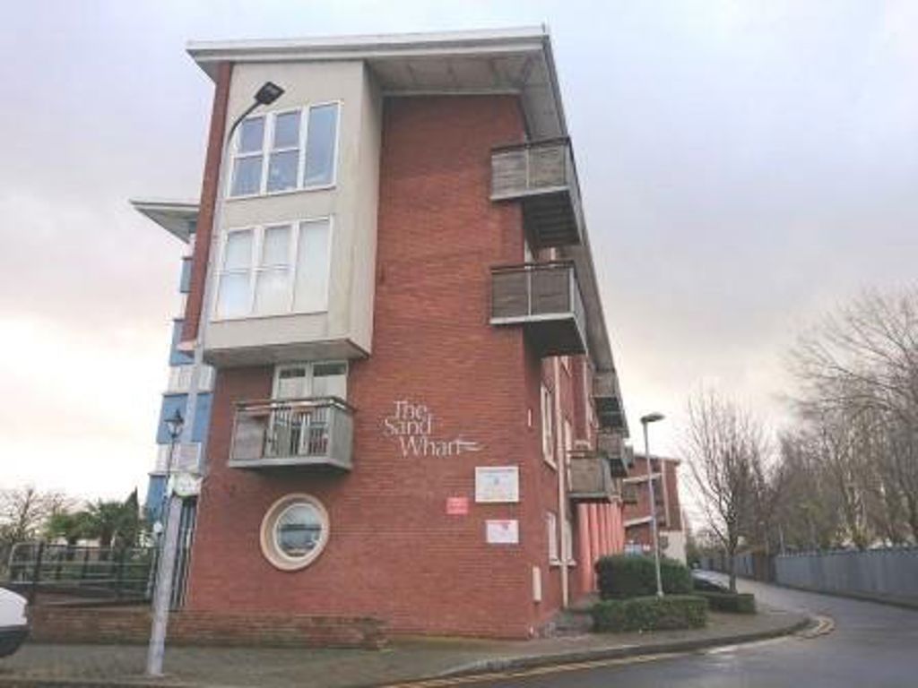 Property photo 1 of 12