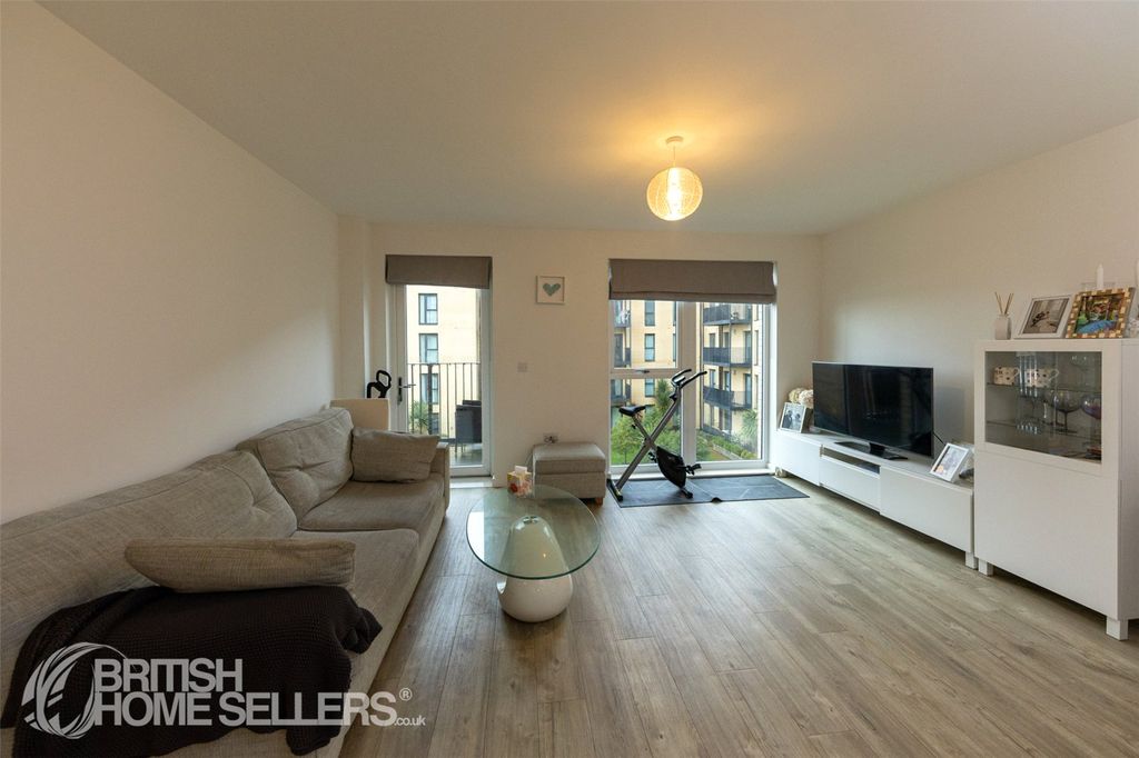 Property photo 2 of 8 Picture No. 05