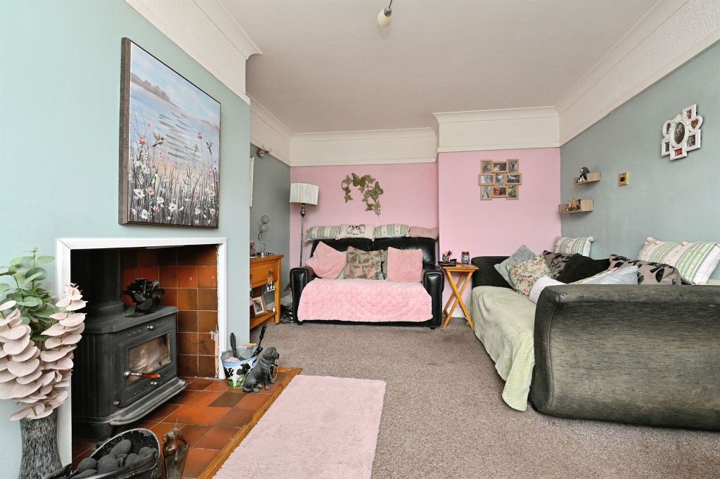 Property photo 3 of 15