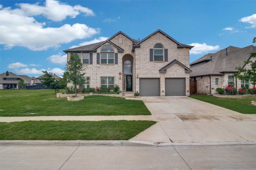 Property photo 1 of 31