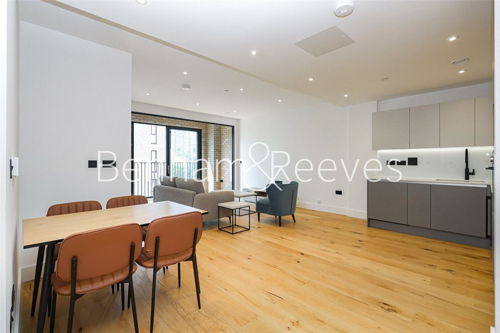 Property photo 1 of 9 Picture No. 12