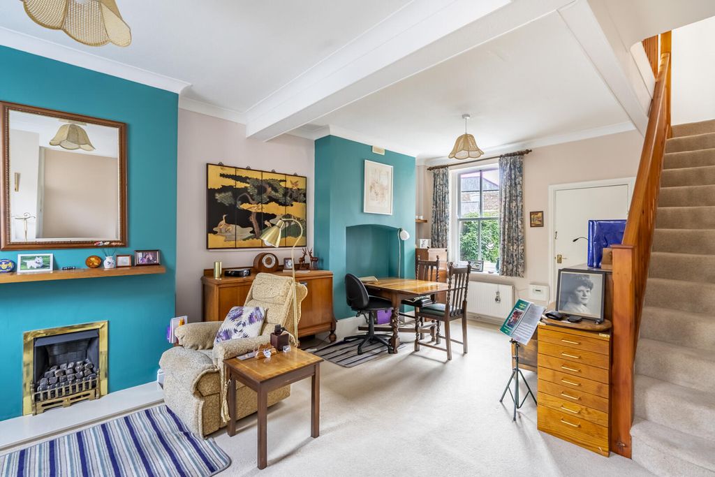 Property photo 2 of 12 Living Room