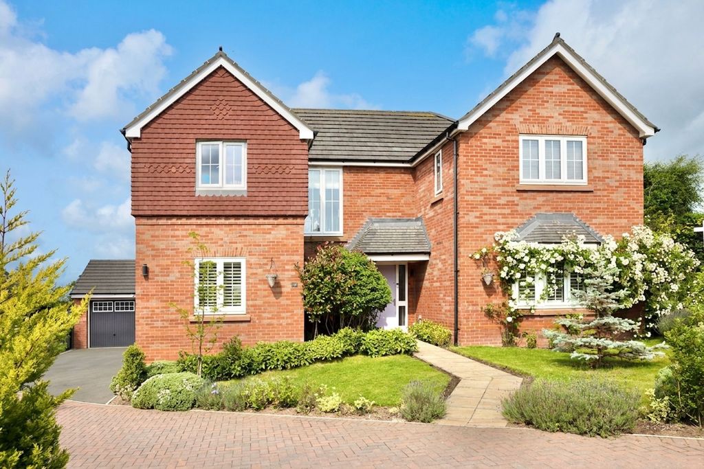 Property photo 1 of 35