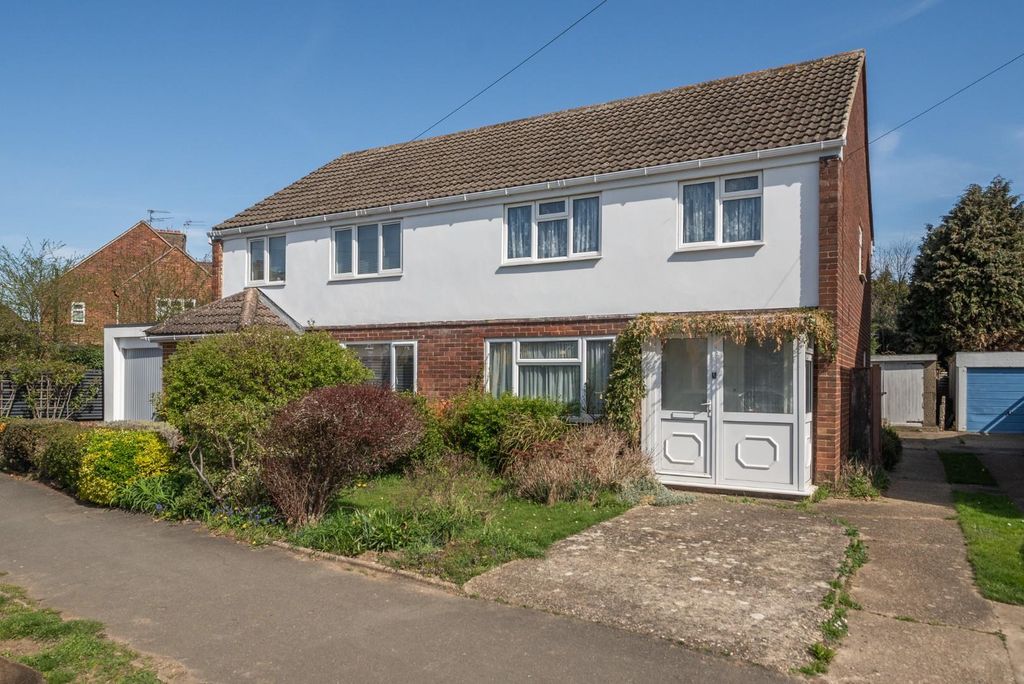 Property photo 1 of 11