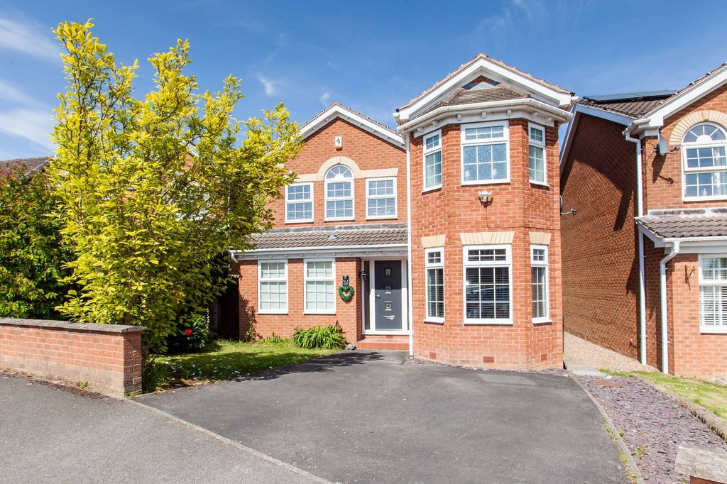 Property photo 1 of 38