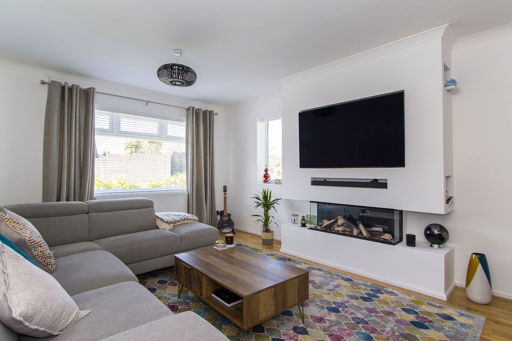 Property photo 2 of 19 Photo 3