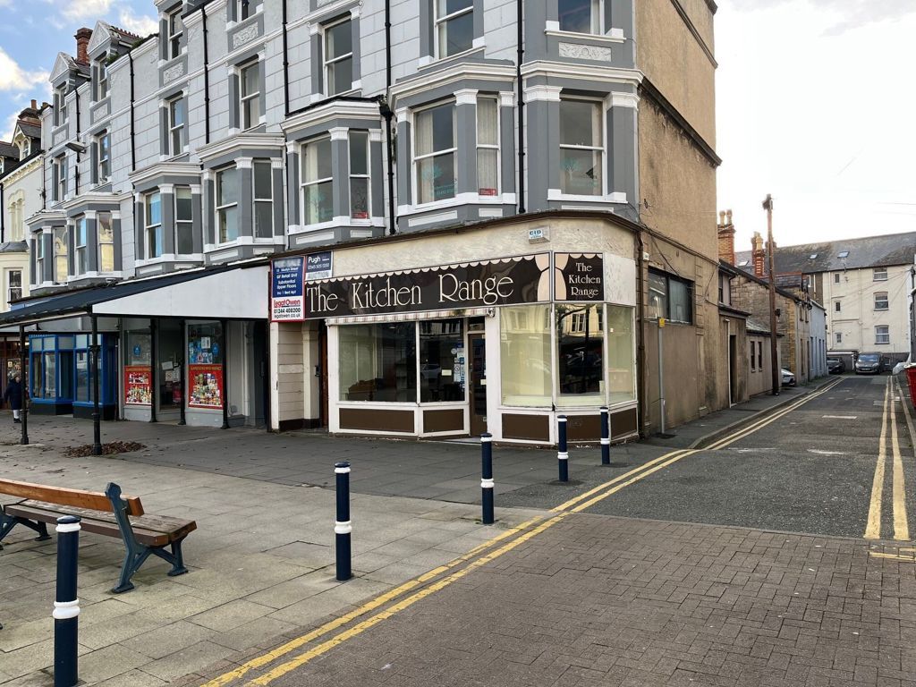 Property photo 2 of 8 Photo 12