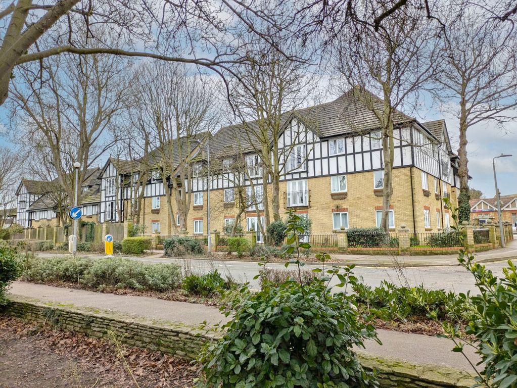 Property photo 1 of 13 3986581