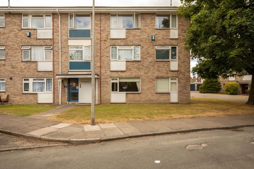 Property photo 1 of 20