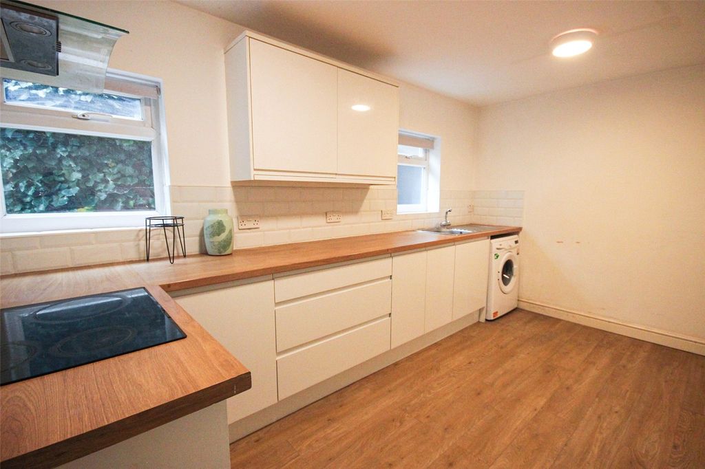 Property photo 3 of 14 Picture No. 08