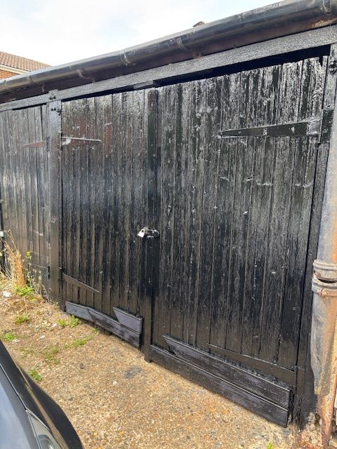 Property photo 1 of 3