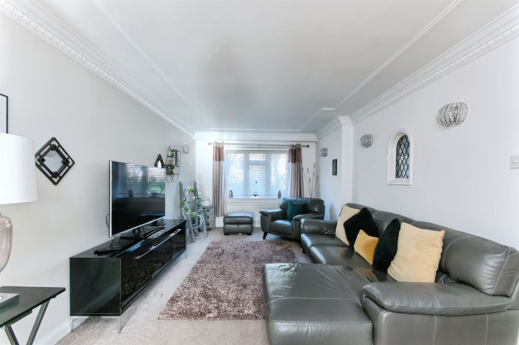 Property photo 3 of 23