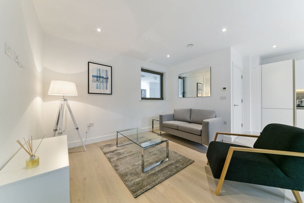 Property photo 1 of 6 Living Area