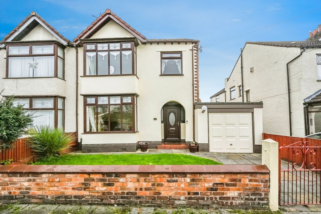 Property photo 1 of 17 Photo