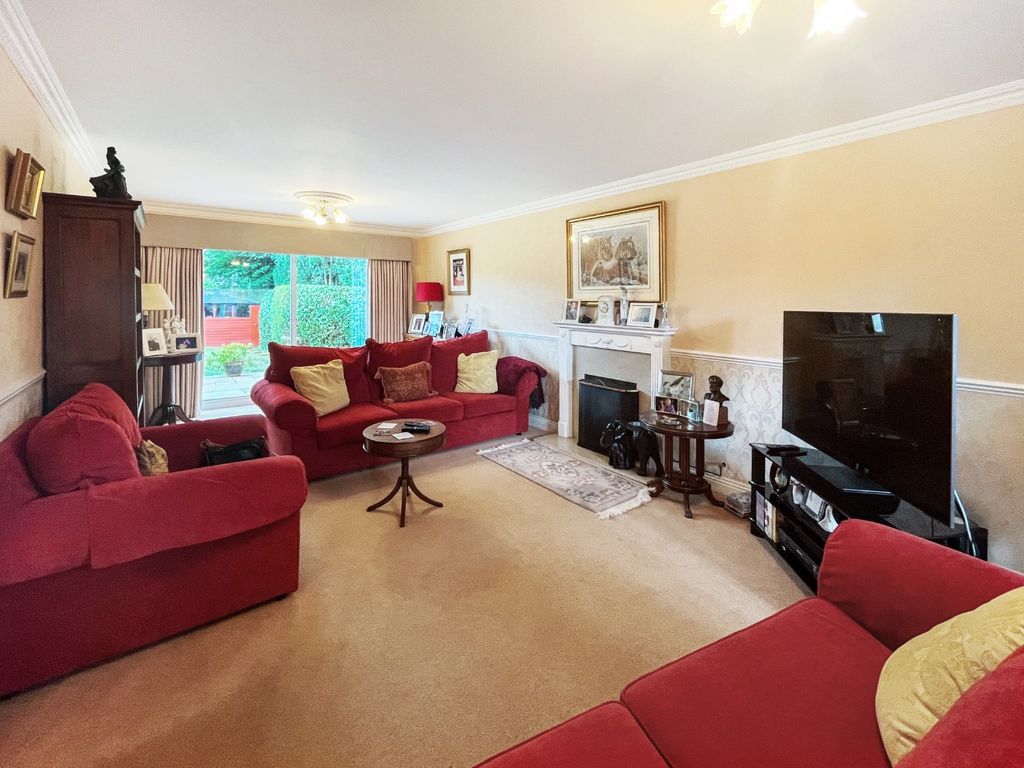 Property photo 3 of 23 4168395