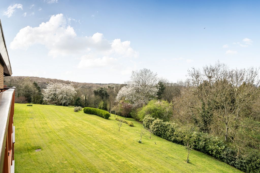 Property photo 2 of 16 View