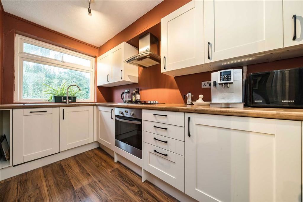 Property photo 3 of 4
