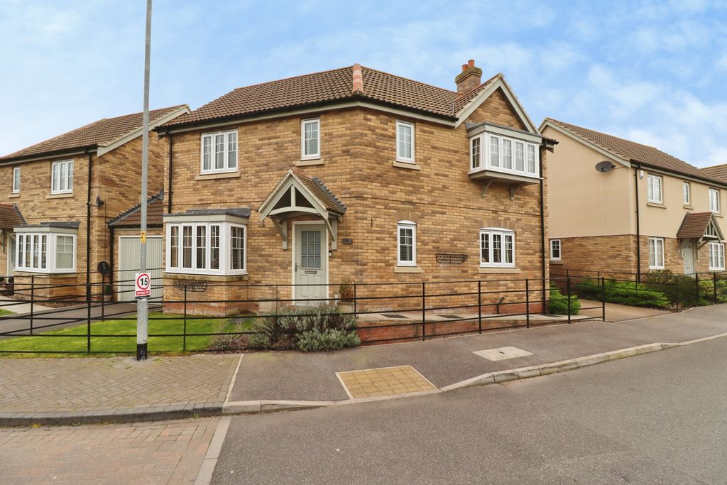 Property photo 1 of 23