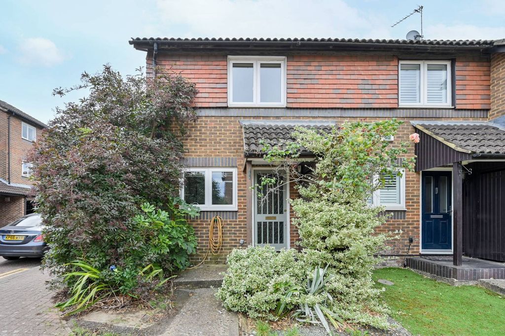 Property photo 3 of 11