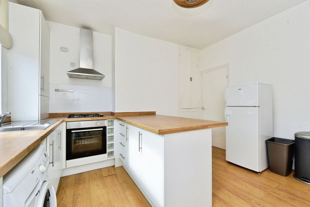Property photo 2 of 13 Pbox-Img.Jpg