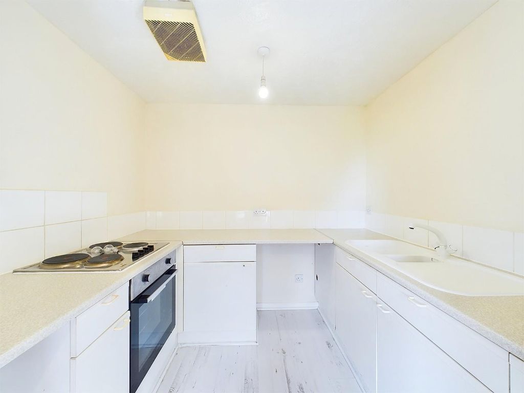 Property photo 2 of 10 Cam04036G0-Pr0014-Still002.Jpg