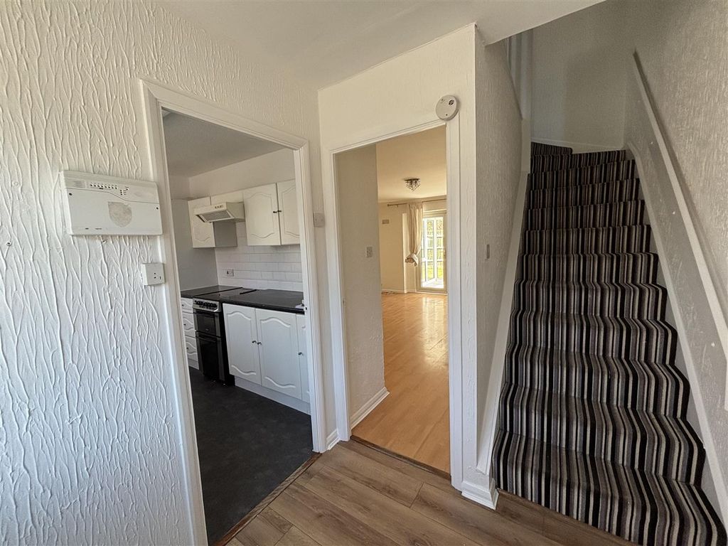 Property photo 2 of 15 Entrance