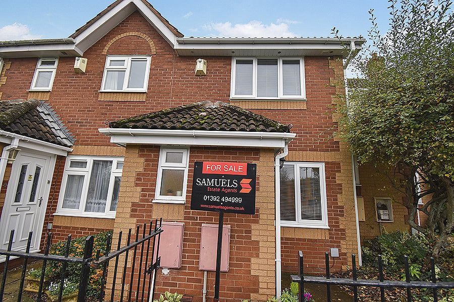 Property photo 1 of 12