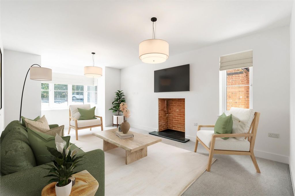 Property photo 2 of 15 19 Dp.Jpg