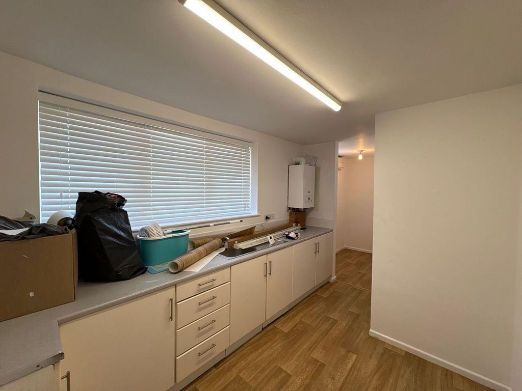 Property photo 2 of 10 1d1d2F94-743c-4A24-9A02-26168Cde5E10.Jpg