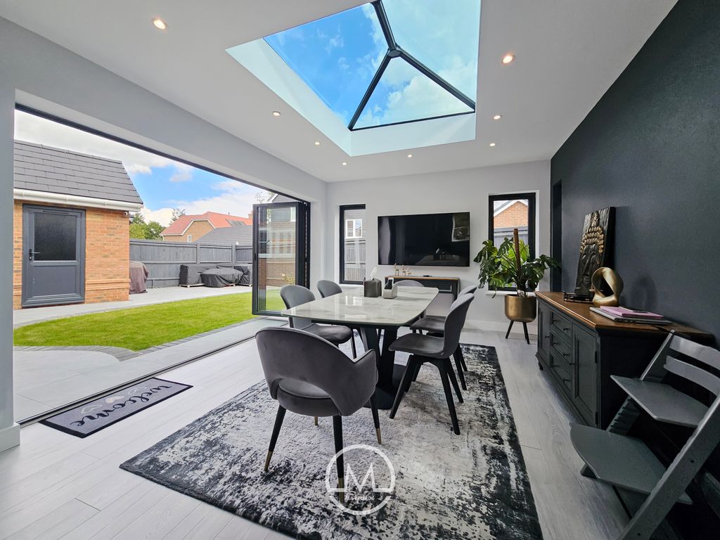 Property photo 2 of 19 Gallery