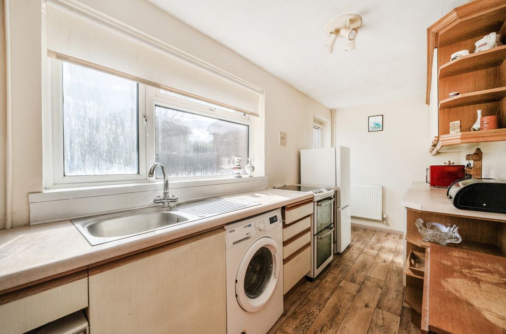 Property photo 3 of 14 1434001-6-69c52B1...