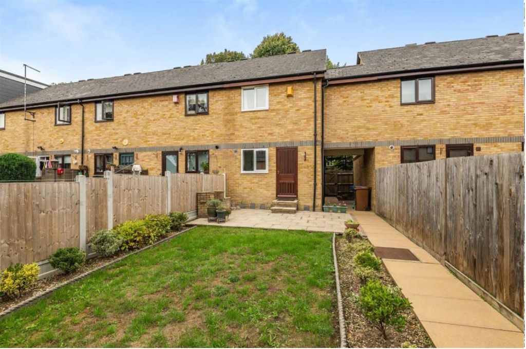 Property photo 3 of 24 Picture No. 05