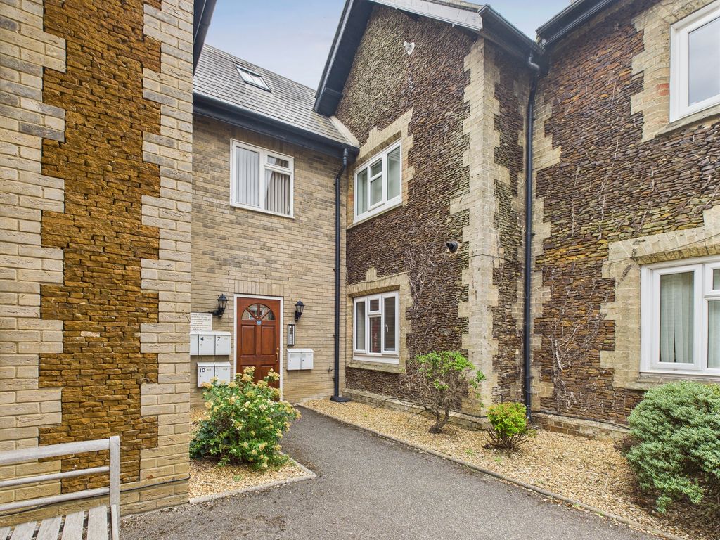 Property photo 1 of 6