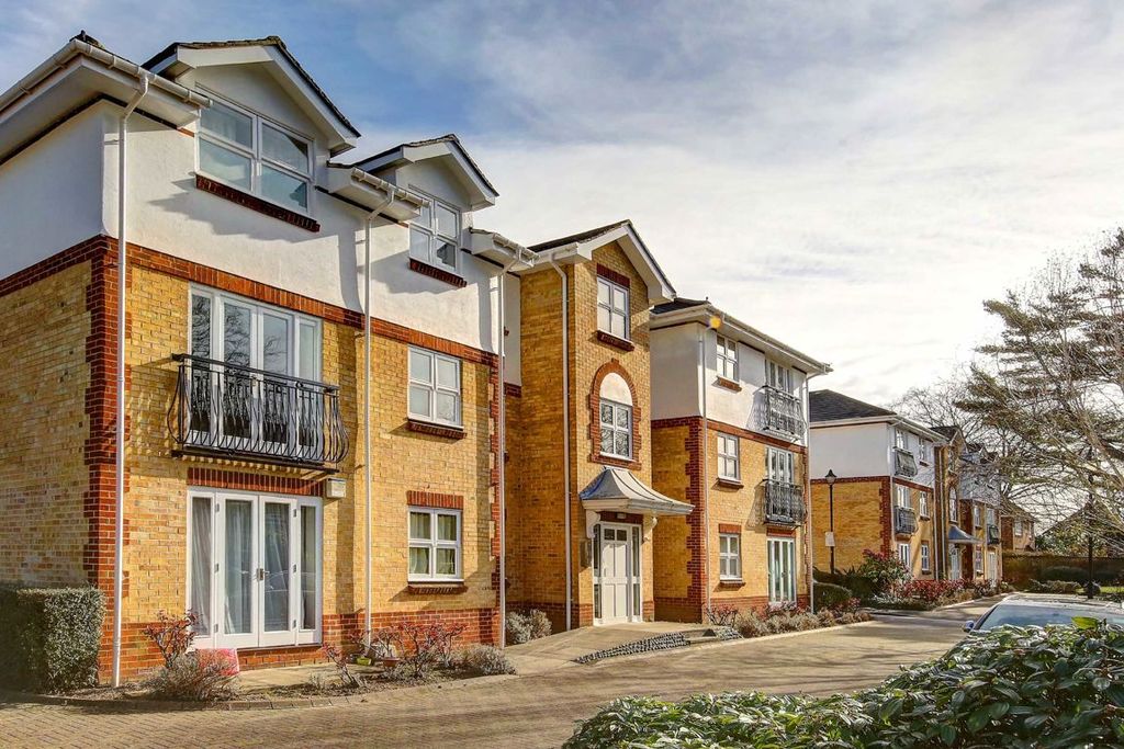 Property photo 1 of 4