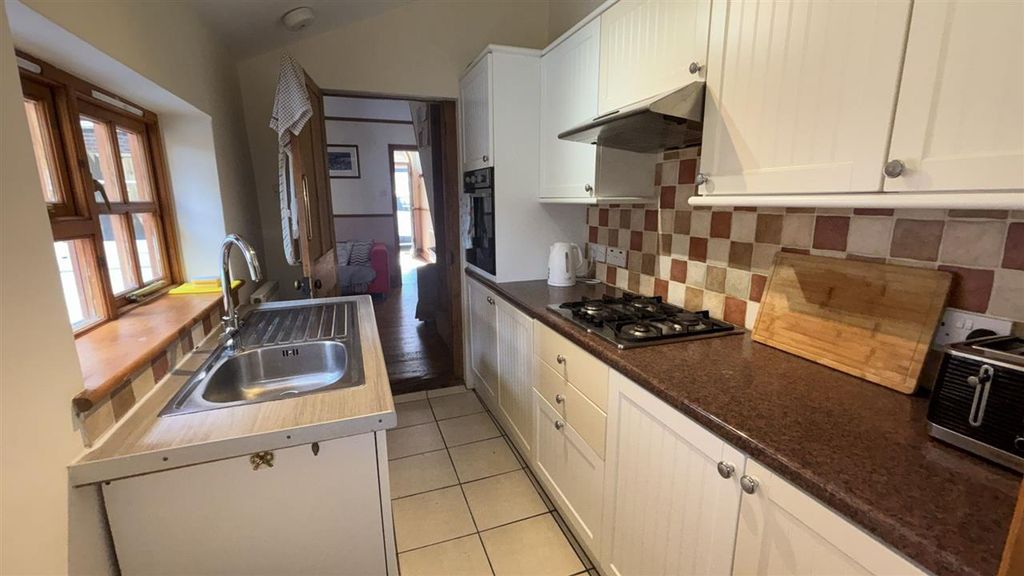 Property photo 2 of 17 Kitchen