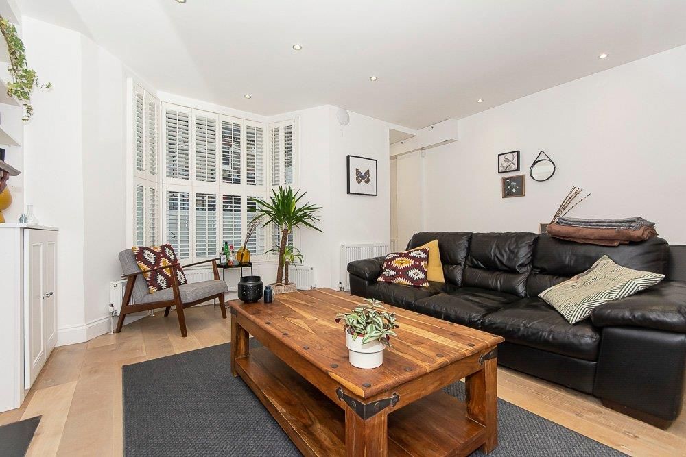 Property photo 3 of 12