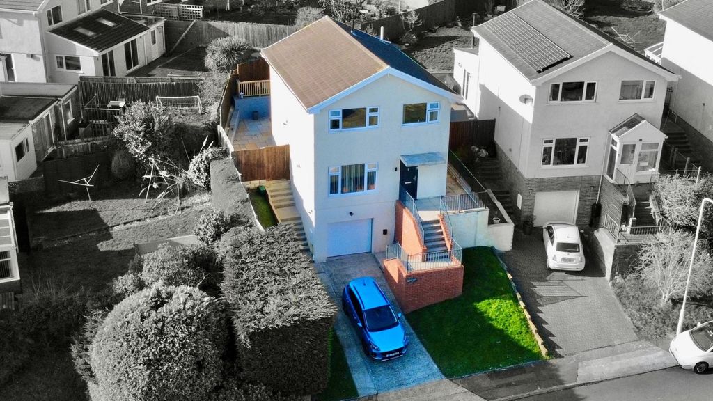 Property photo 1 of 25 4901351