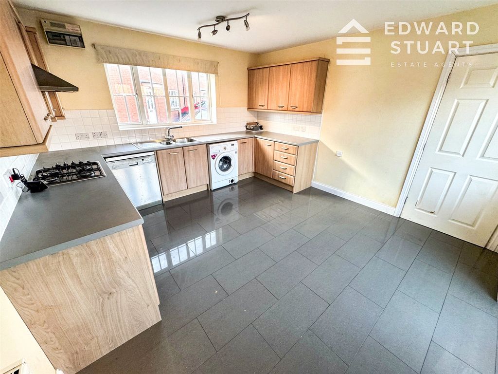 Property photo 3 of 14 Picture No. 33