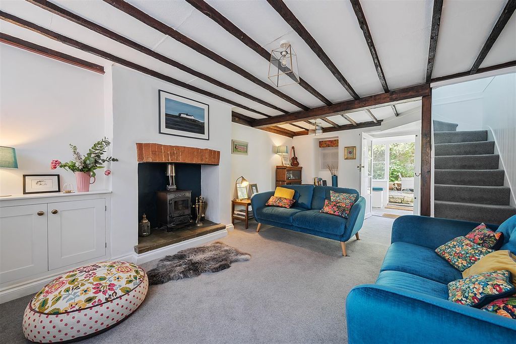 Property photo 2 of 14 Sitting Room