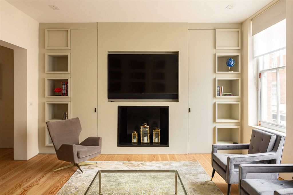 Property photo 3 of 14 Picture 3