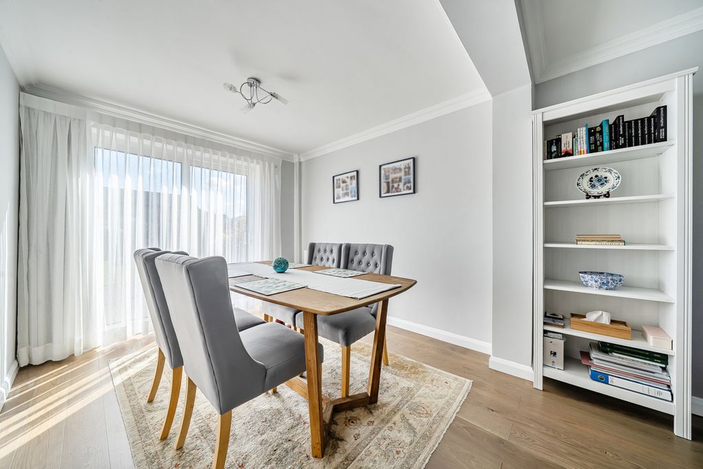 Property photo 3 of 17 1429550-17-69c50d...