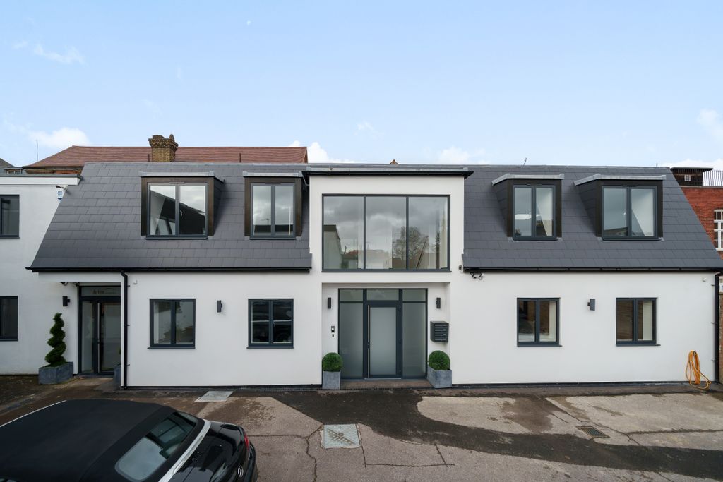 Property photo 1 of 5