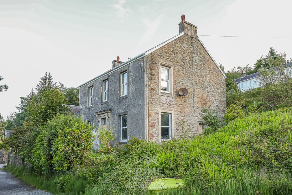 Property photo 1 of 13