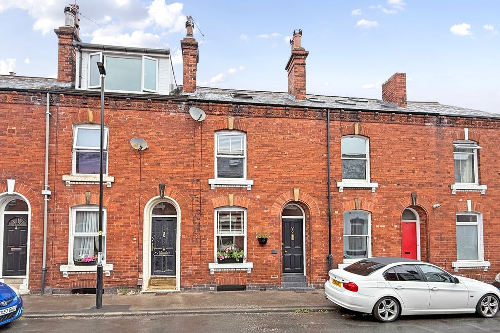 Property photo 1 of 13